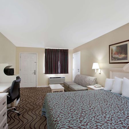 Days Inn By Wyndham Kerrville Esterno foto