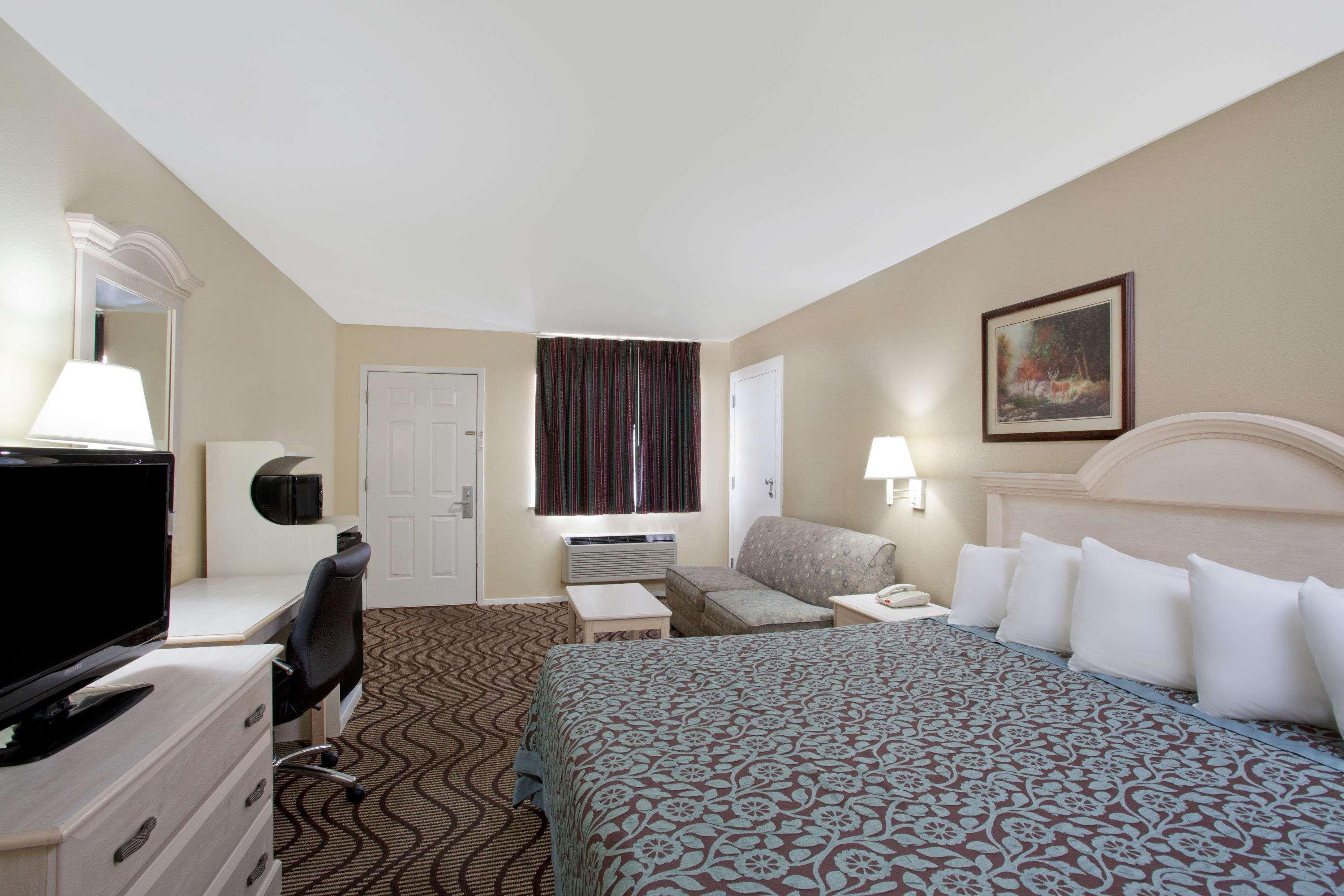 Days Inn By Wyndham Kerrville Esterno foto