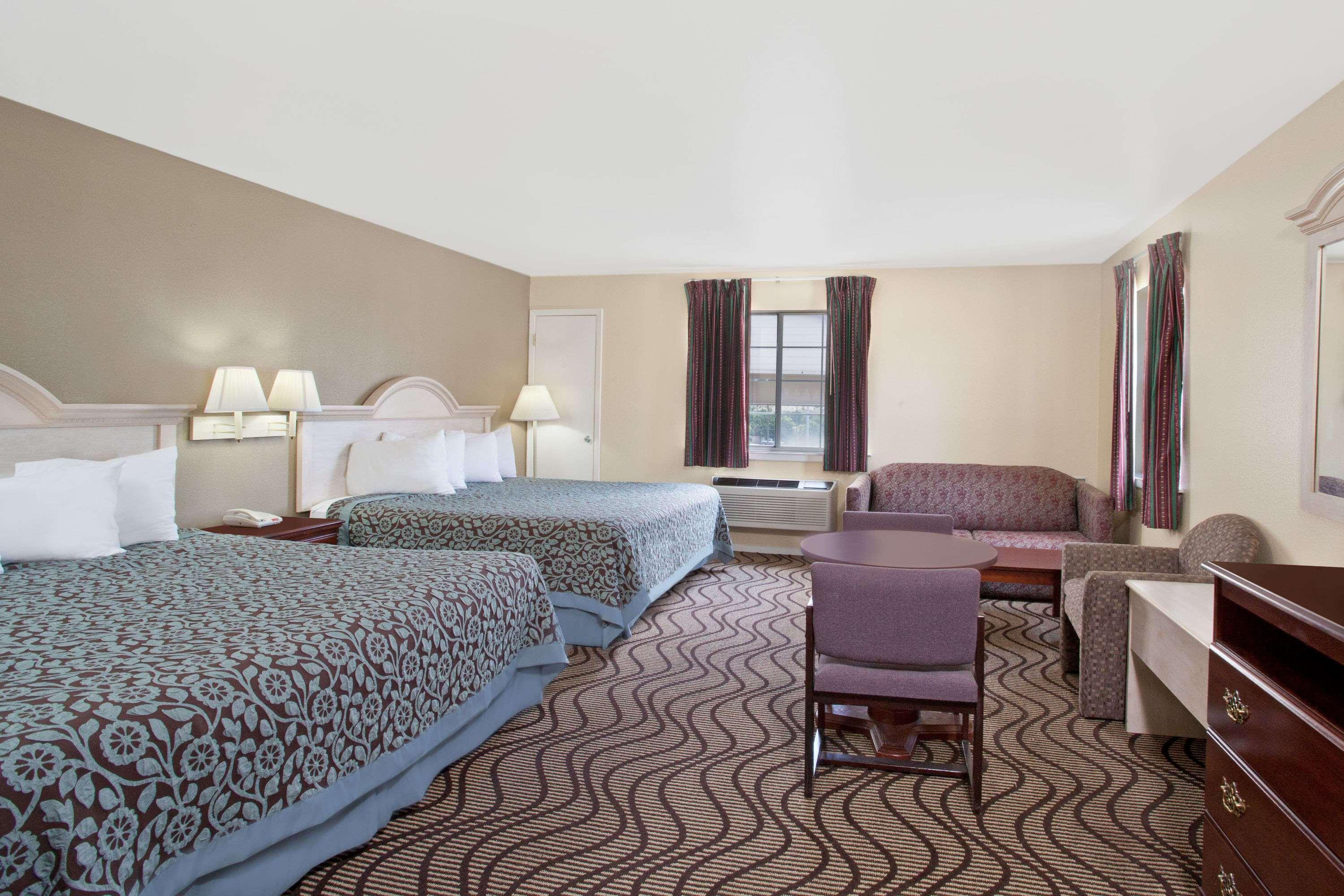 Days Inn By Wyndham Kerrville Esterno foto