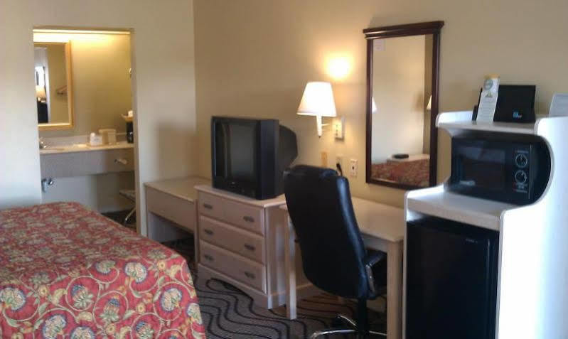 Days Inn By Wyndham Kerrville Esterno foto